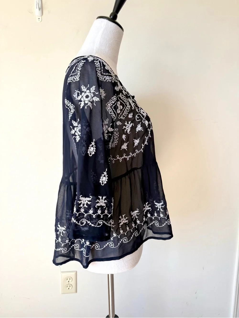 FREE PEOPLE Black Sheer Embroidered Babydoll Peplum Blouse—SZ. Small